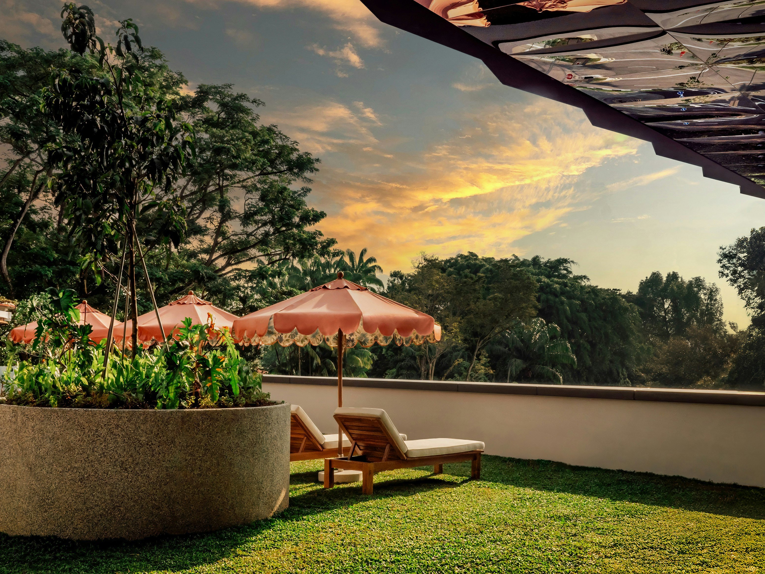 The Standard Singapore