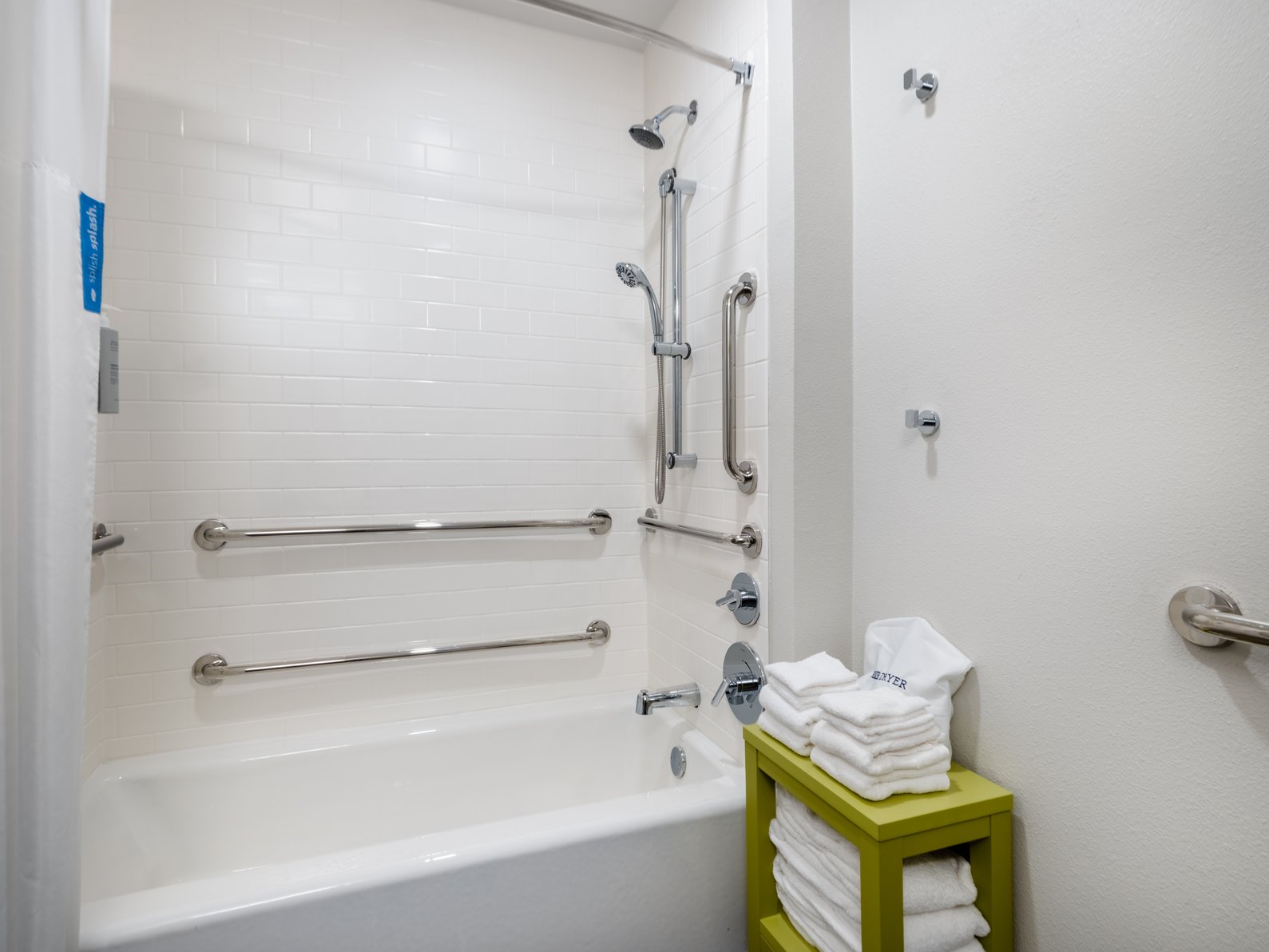 Hampton Inn West Palm Beach Florida Turnpike Room Type - 1KG MOB HEA ACC TUB STE NS