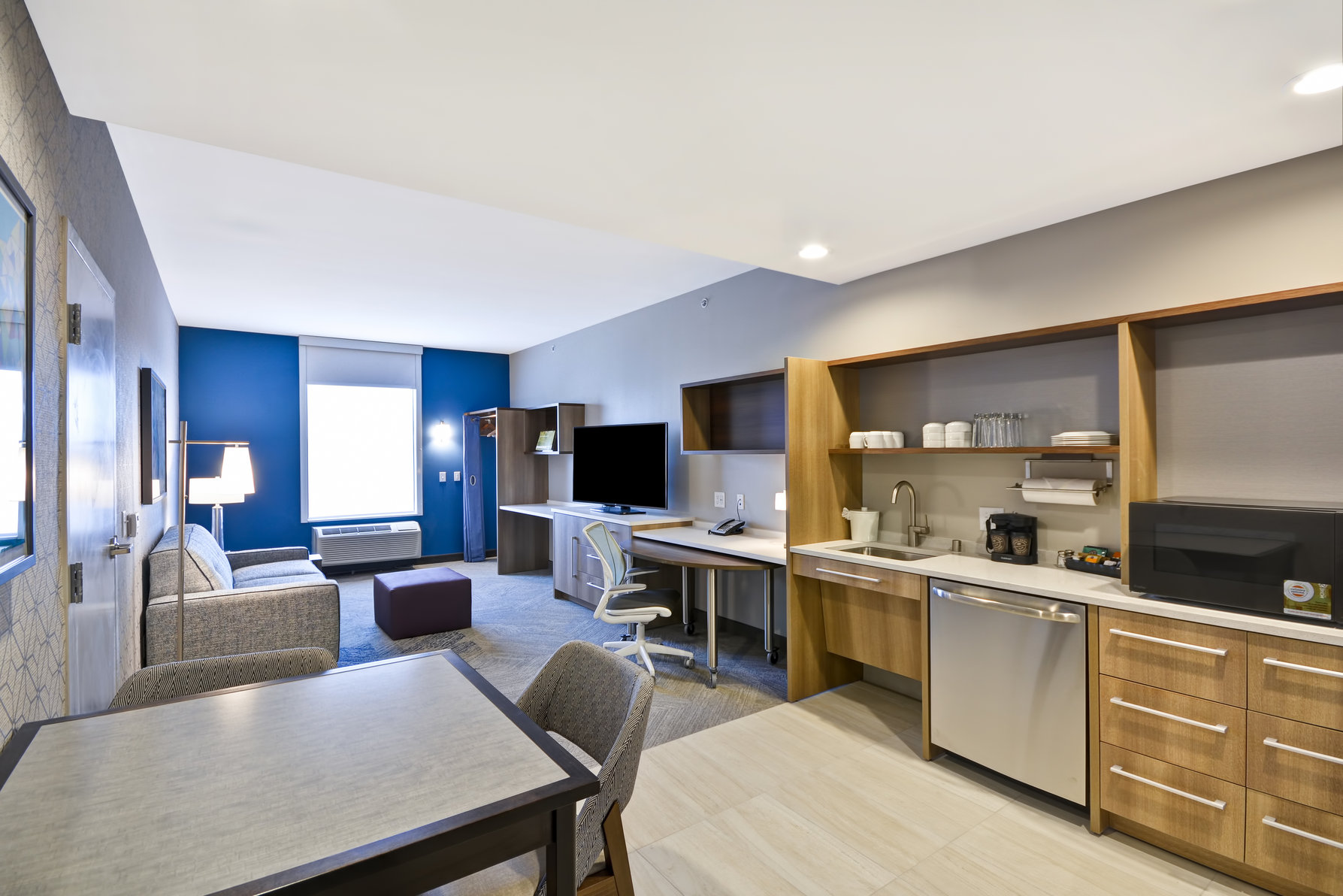 Home2 Suites by Hilton Plano Legacy West Room Type - 2QN ACC RI SHWR STE NOSMK