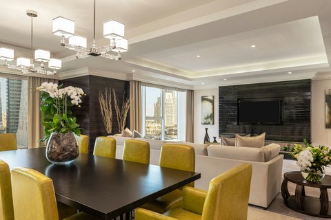 Royal Suite Tower 02 Living Room