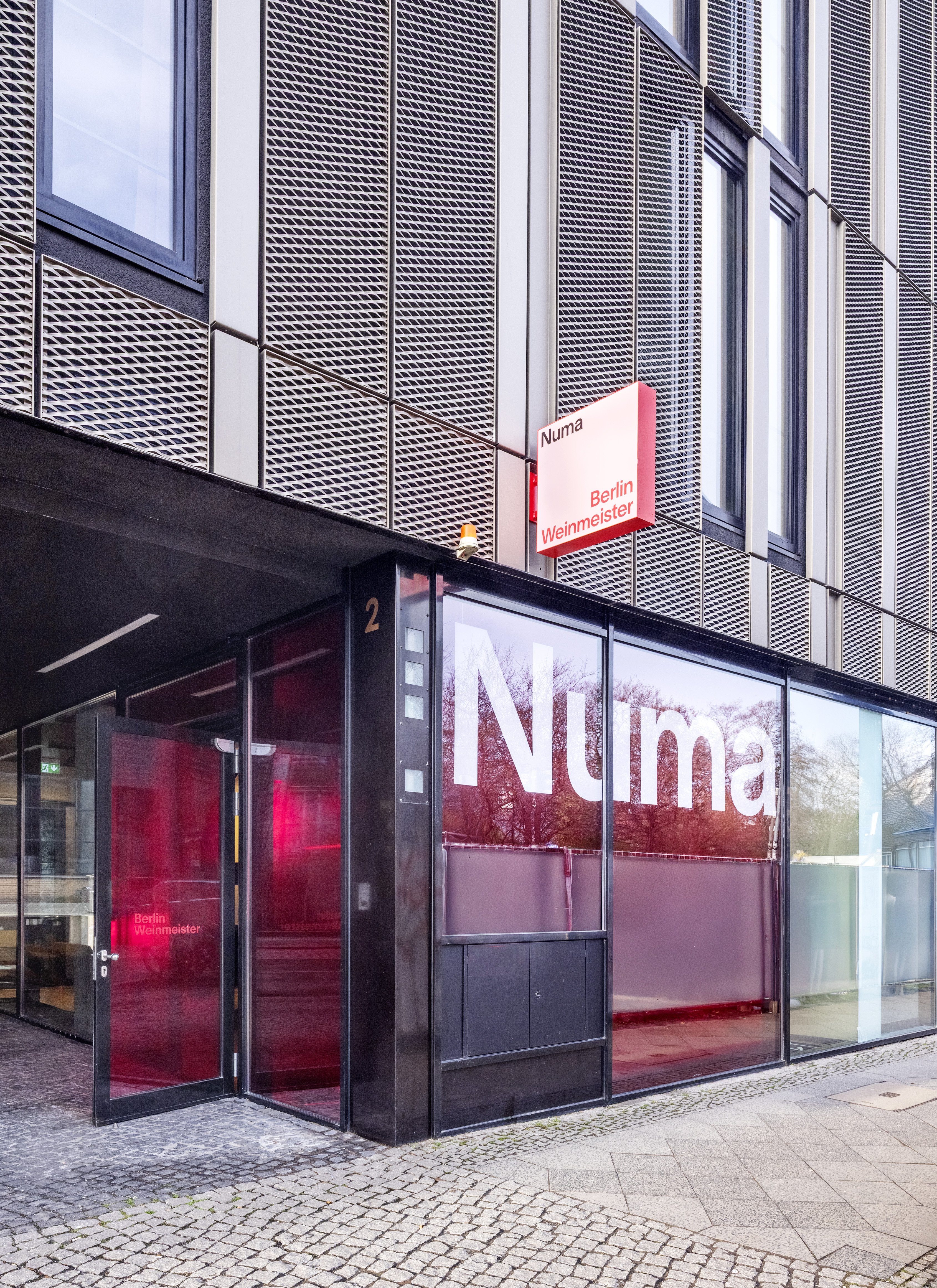 Numa Berlin Weinmeister