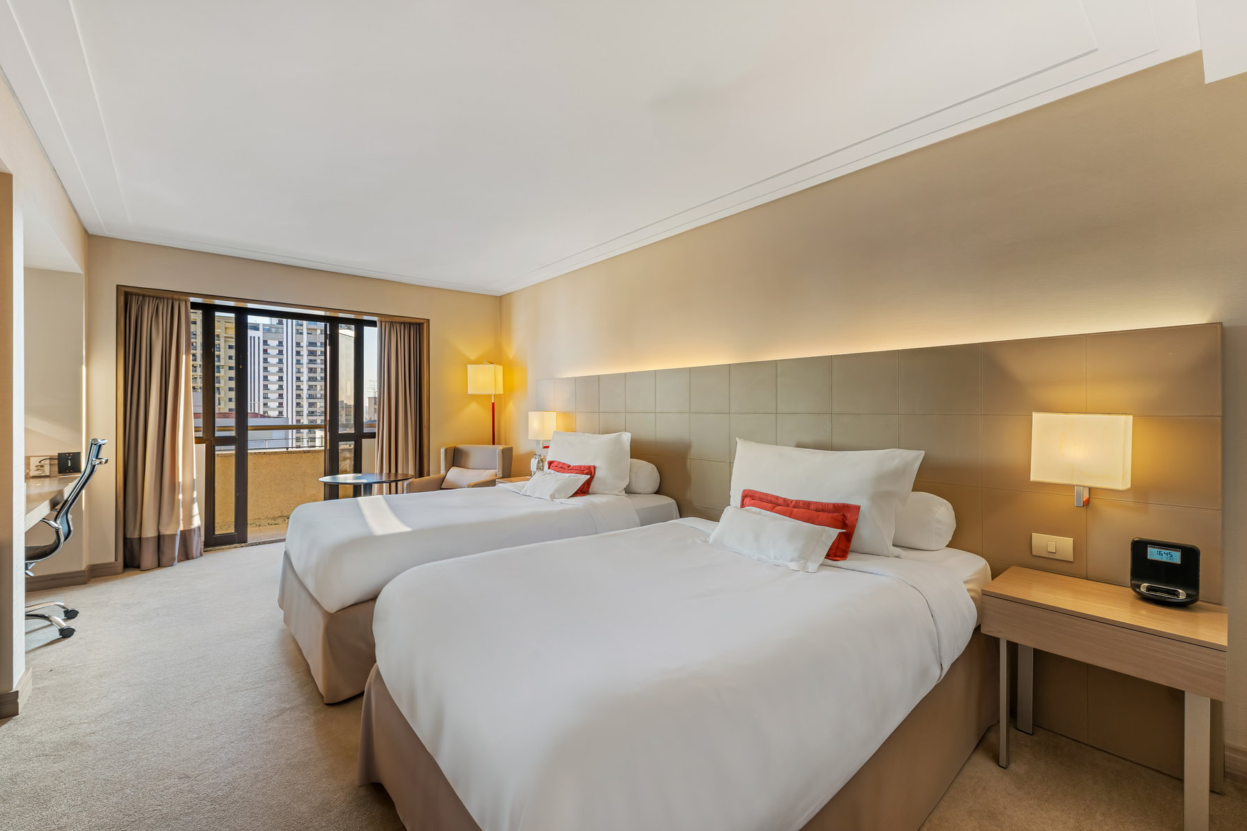 InterContinental Hotels SAO PAULO Room Type - 2 Twin Classic Balcony