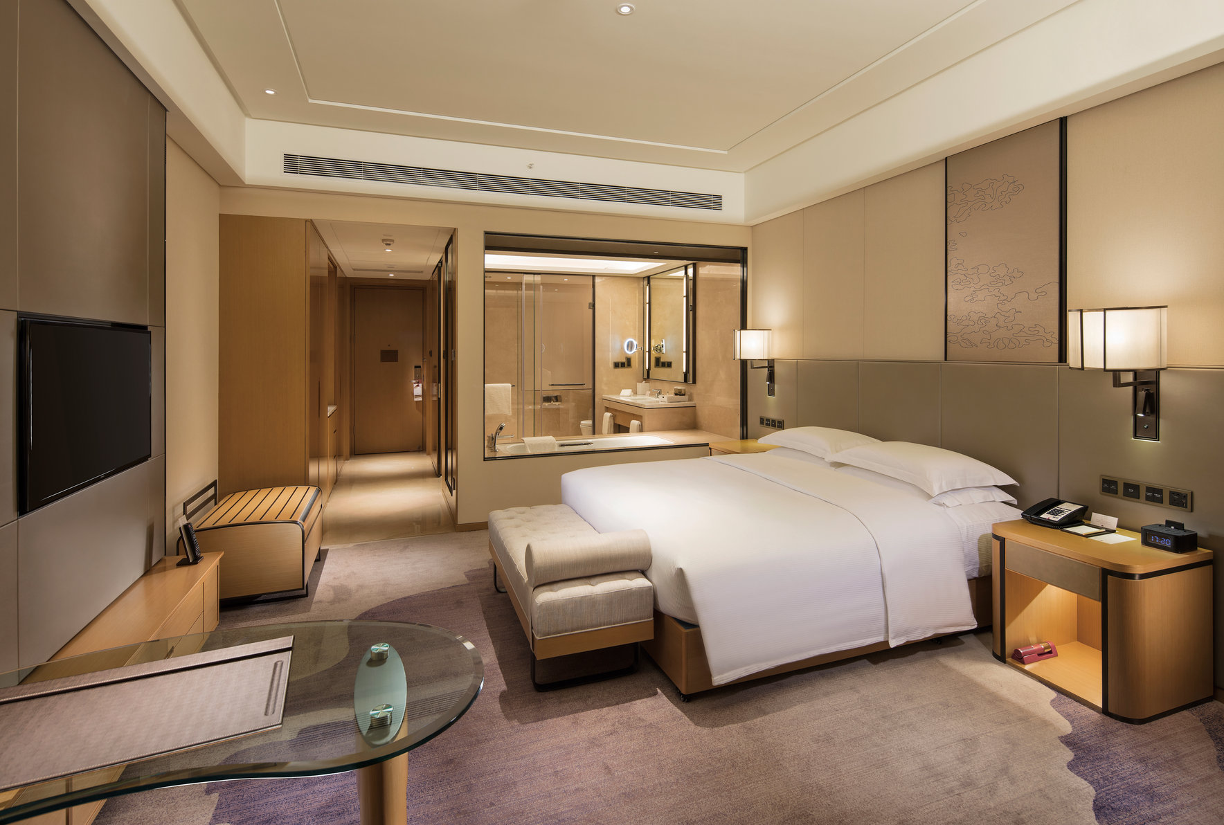 DoubleTree by Hilton Chengdu - Longquanyi Room Type - KING DELUXE RM HIGH FLOOR