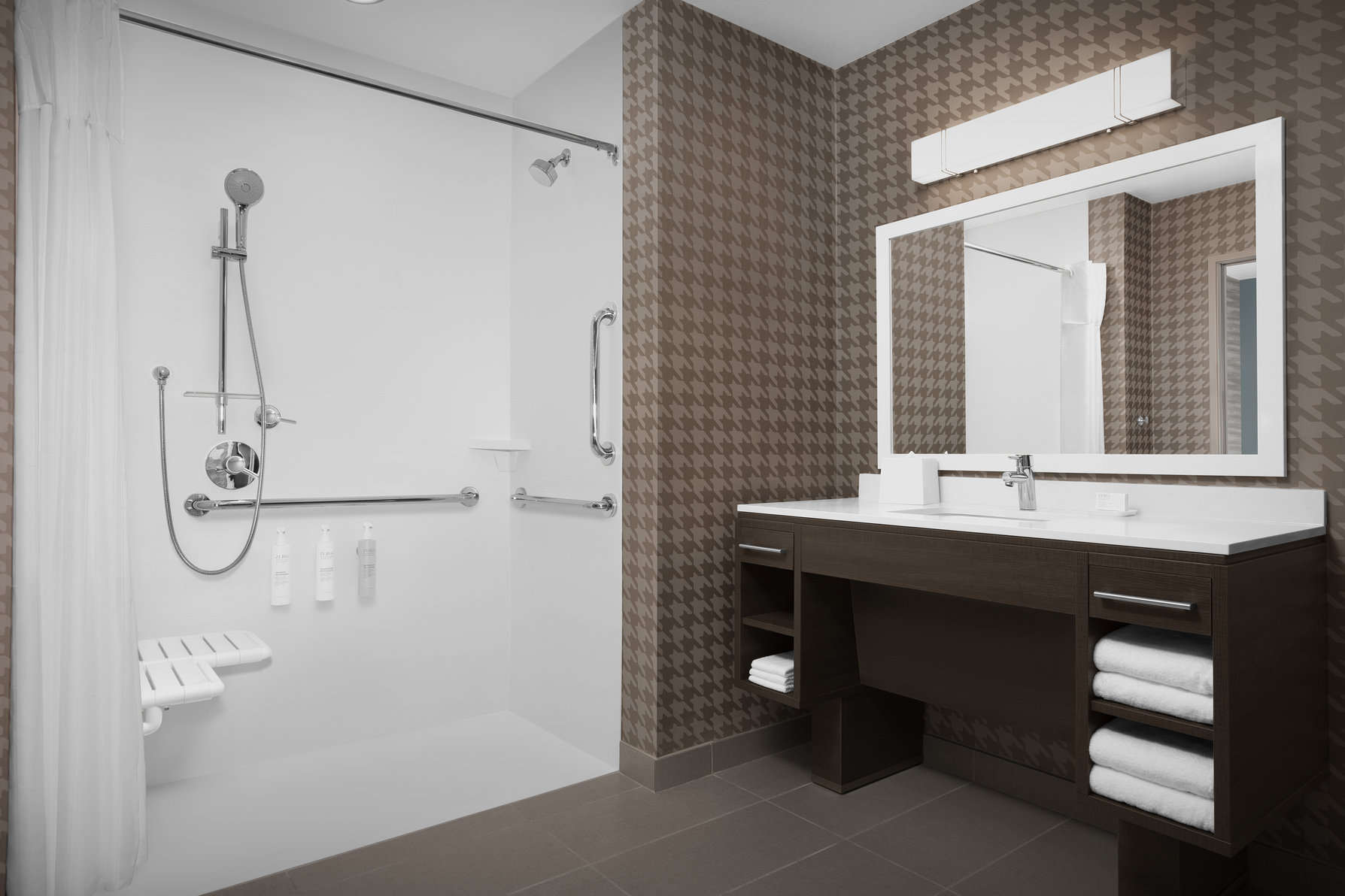 Home2 Suites by Hilton Phoenix North Happy Valley Room Type - 1KG ACC RI SHOWER SUITE
