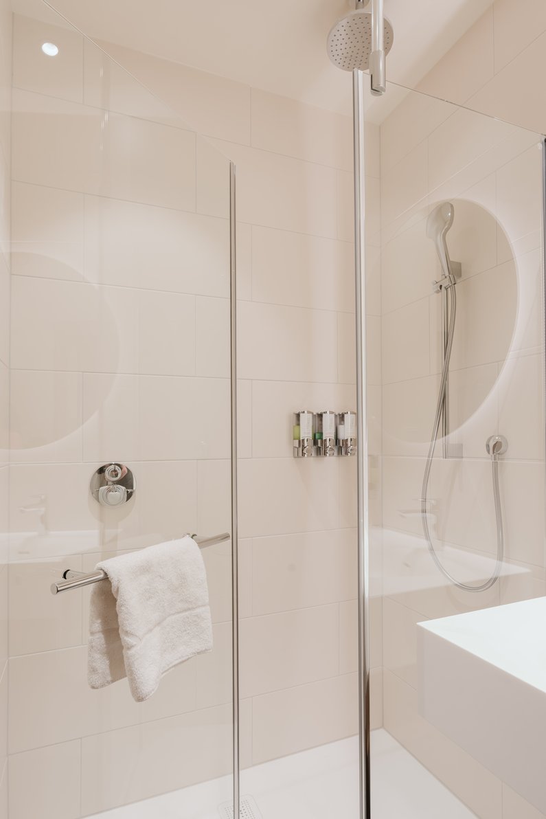Hampton by Hilton Vienna City West Room Type - King Studio