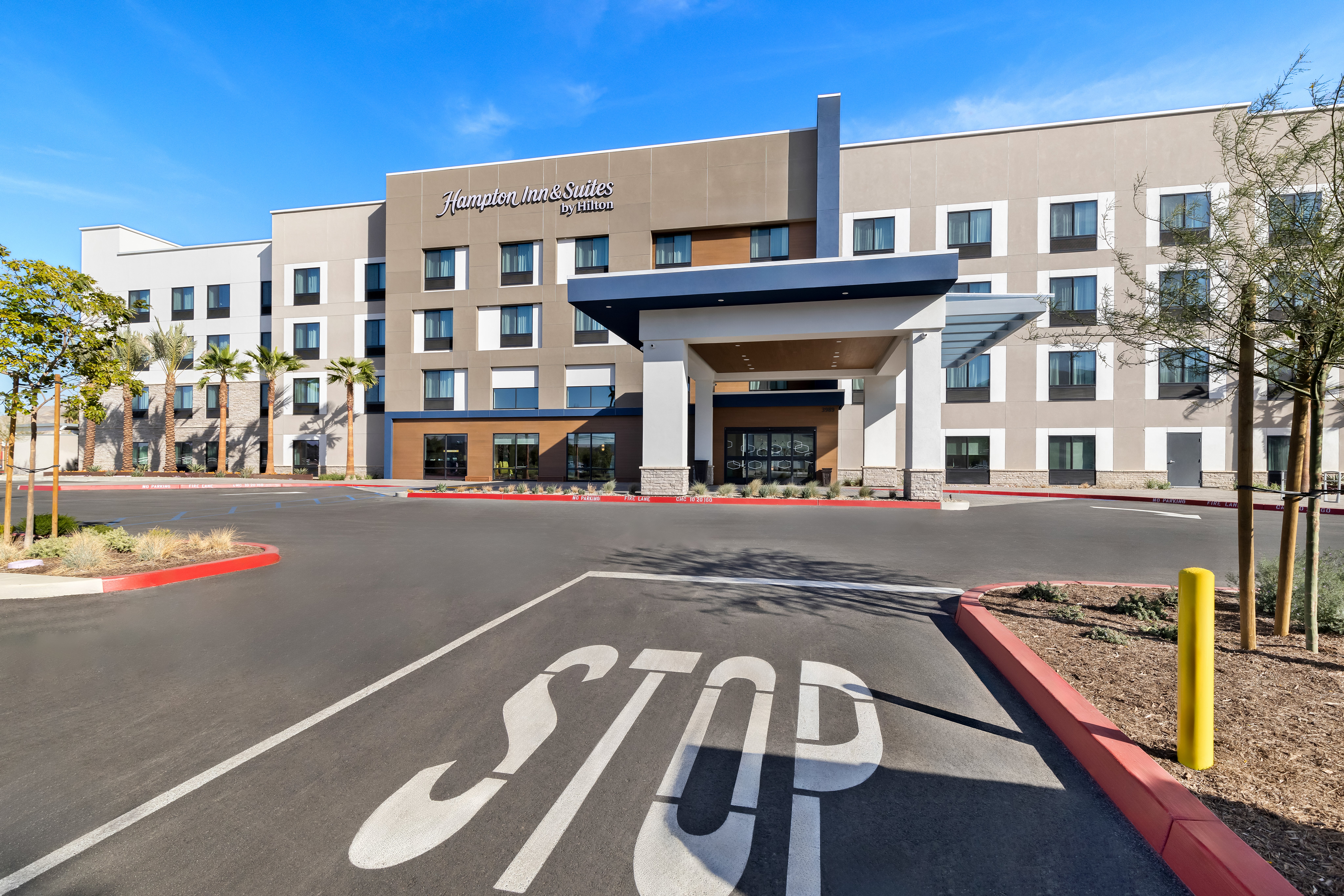 Hampton Inn and Suites by Hilton Corona