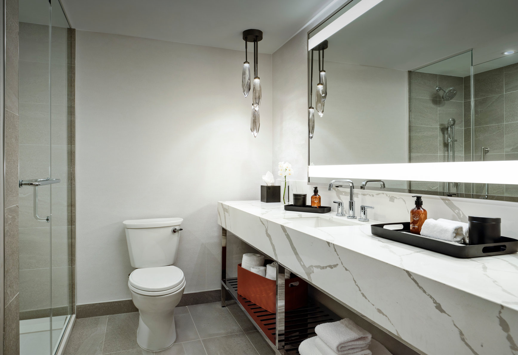 Hotel Alpenrock Breckenridge, Curio Collection by Hilton Room Type - 1 KING BED 1 BEDROOM SUITE