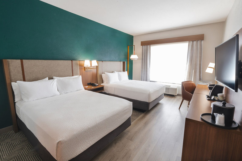 HOLIDAY INN WEST ENERGY CORRID