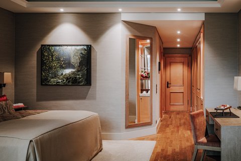 Elegant Nature Deluxe Alpine view