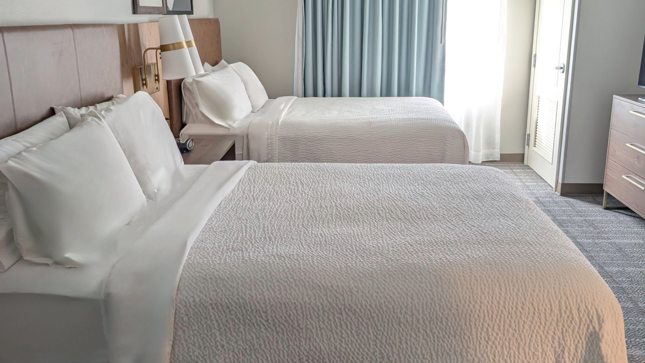Staybridge Suites BISMARCK, an IHG hotel Room Type - 2 Queen Beds 1 Bedroom Suite