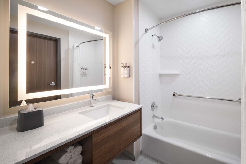 Holiday Inn Montgomery Airport South