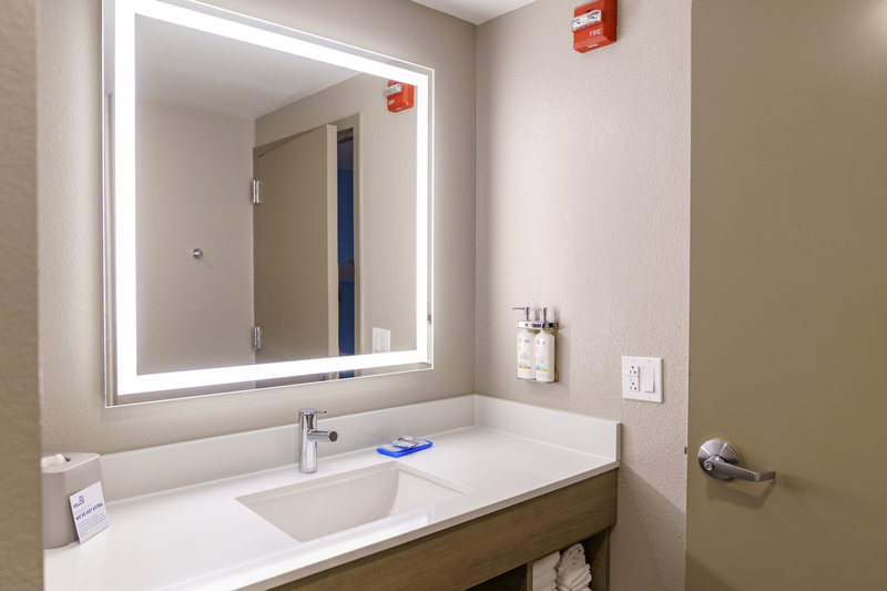 Holiday Inn Express Hotel & Suites RALEIGH SOUTHWEST