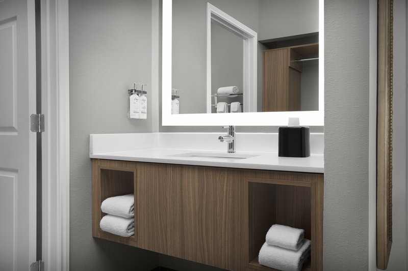 STAYBRIDGE STES WHITE SETTLEME