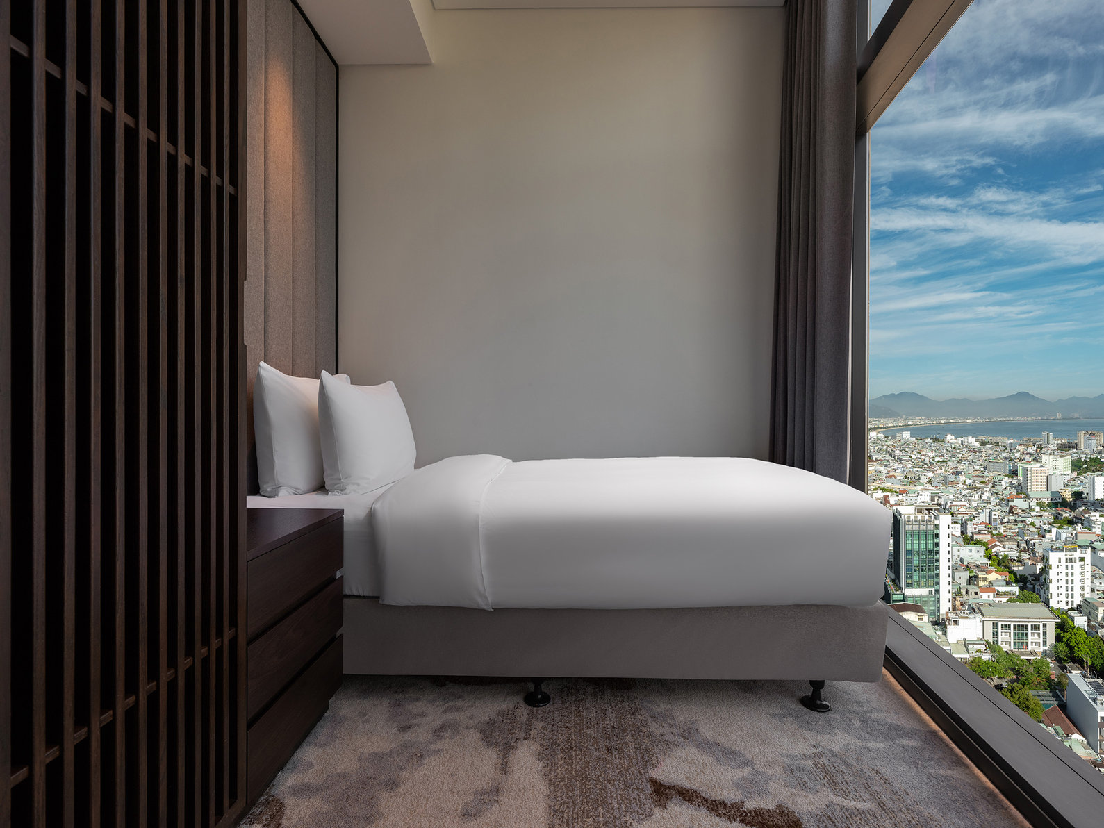 Crowne Plaza Danang City Centre Room Type - 1 King 1 Twin Junior Suite River View Lounge Access Crowne Plaza Danang City Centre Room Type - 1 King 1 Twin Junior Suite River View Lounge Access