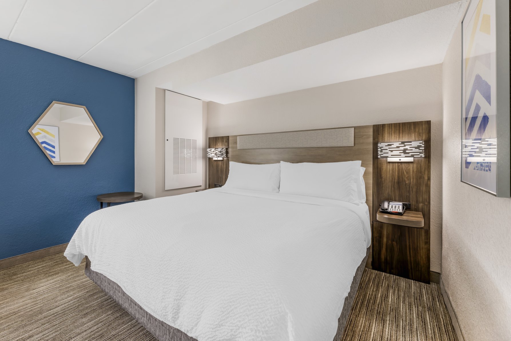 Holiday Inn Express Chicago-Downers Grove Room Type - One Bedroom Suite with whirlpool 1 King Holiday Inn Express Chicago-Downers Grove Room Type - One Bedroom Suite with whirlpool 1 King