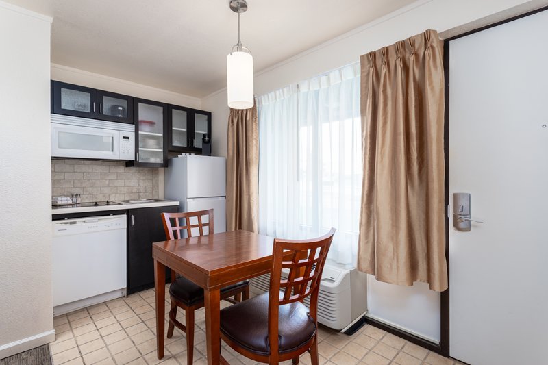 2 BEDS STUDIO