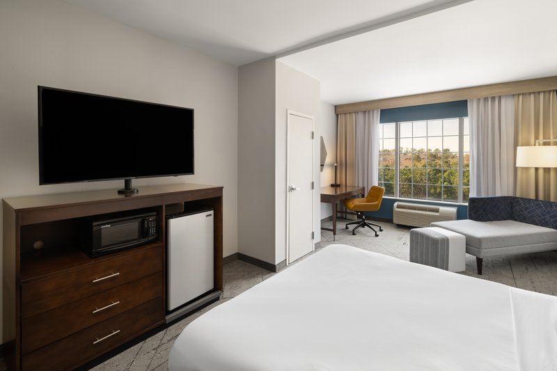 Holiday Inn Express and Suites AIKEN
