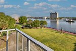 Hutchinson Balcony Suite, 1 Bedroom Suite, 1 King, Riverfront, Corner room, Balcony