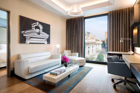 Atelier Suite - Living Room
