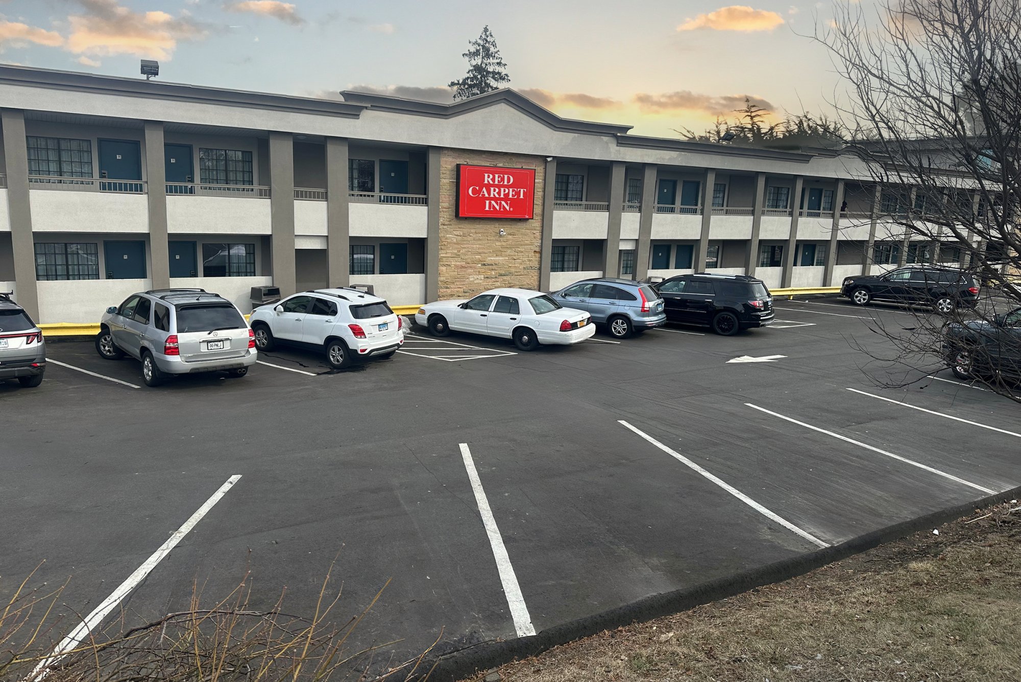 Red Carpet Inn Stamford
