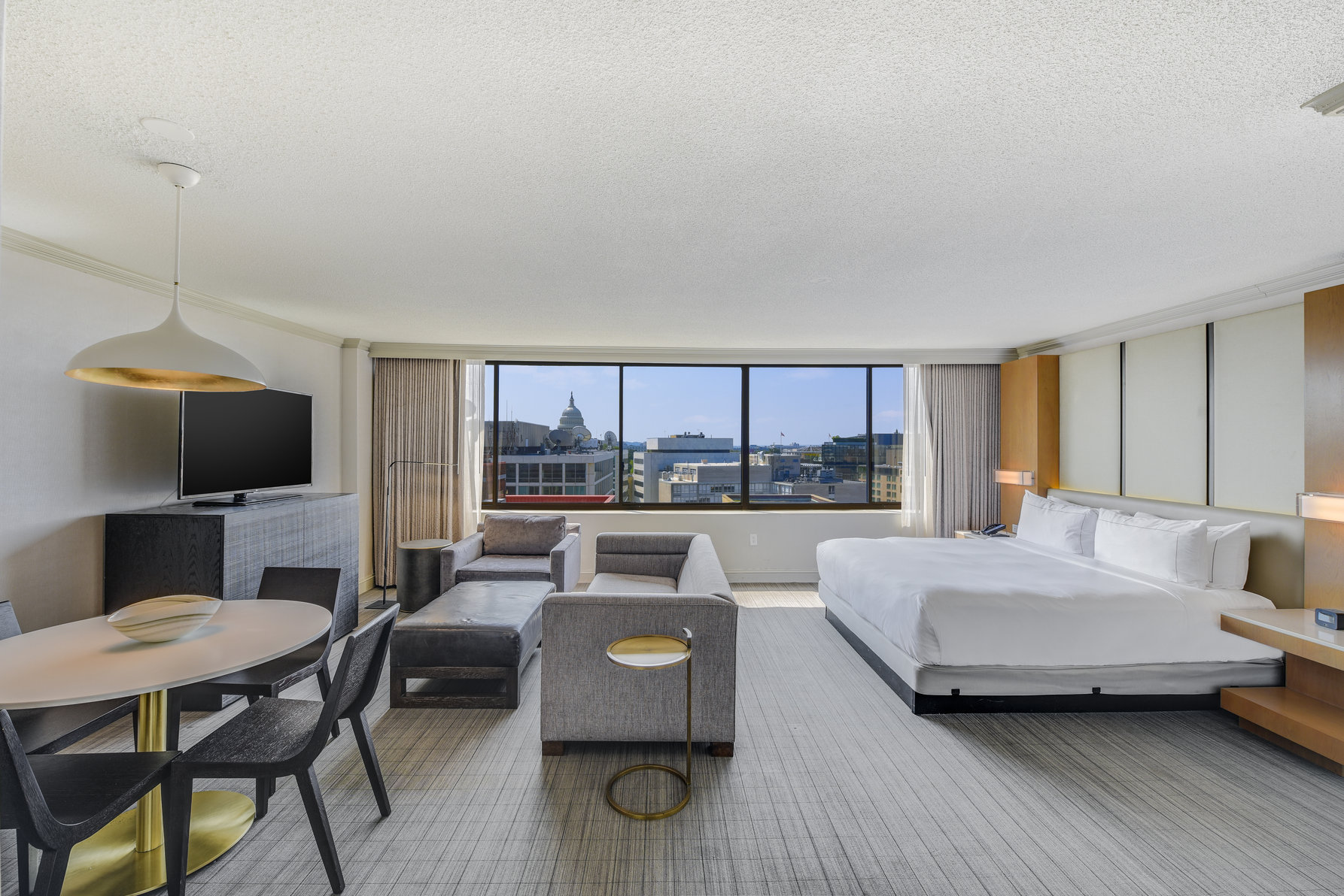 Hilton Washington DC Capitol Hill Room Type - 1 KING DELUXE CAPITOL VIEW