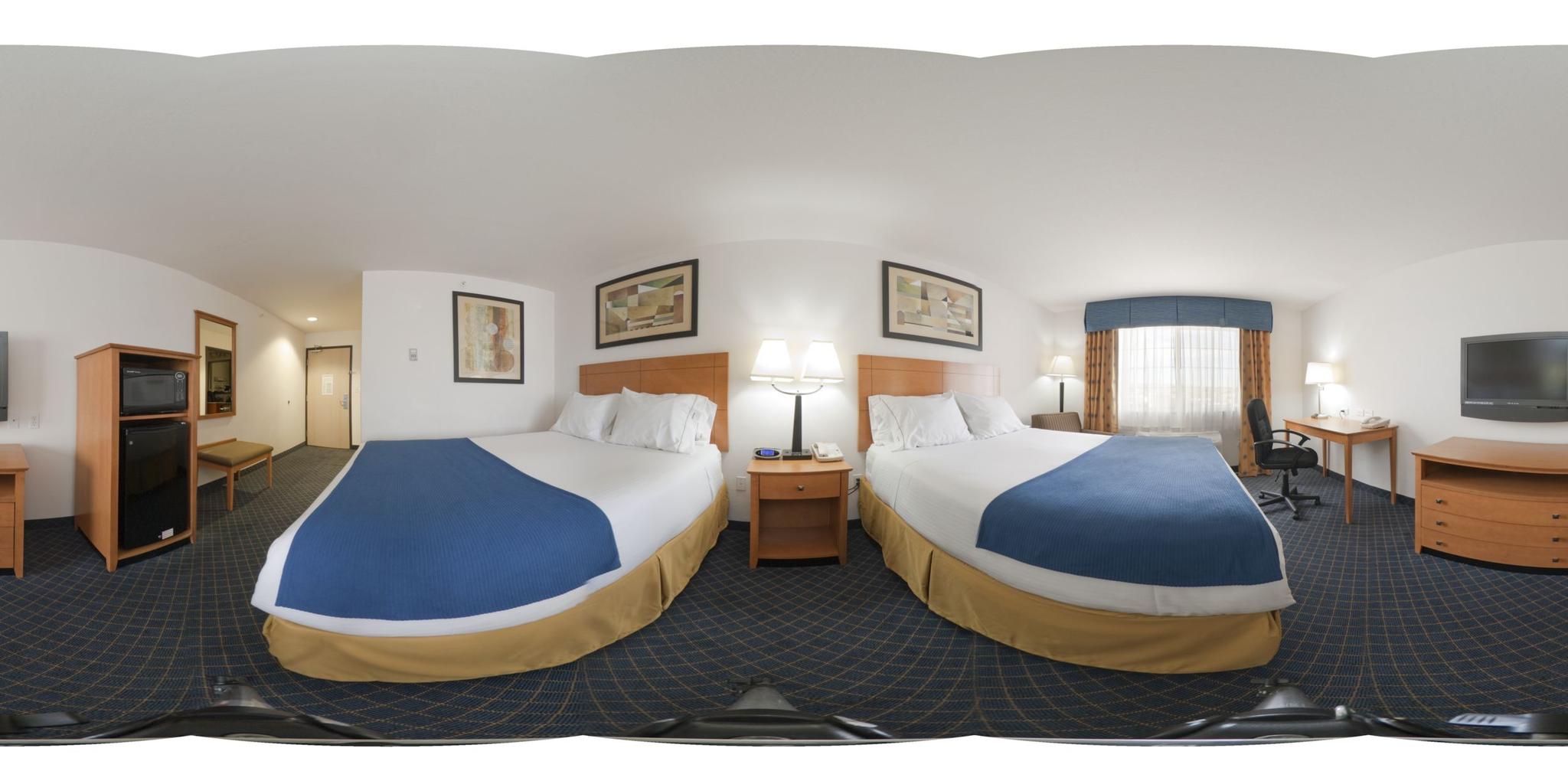 2 QUEEN BEDS NONSMOKING