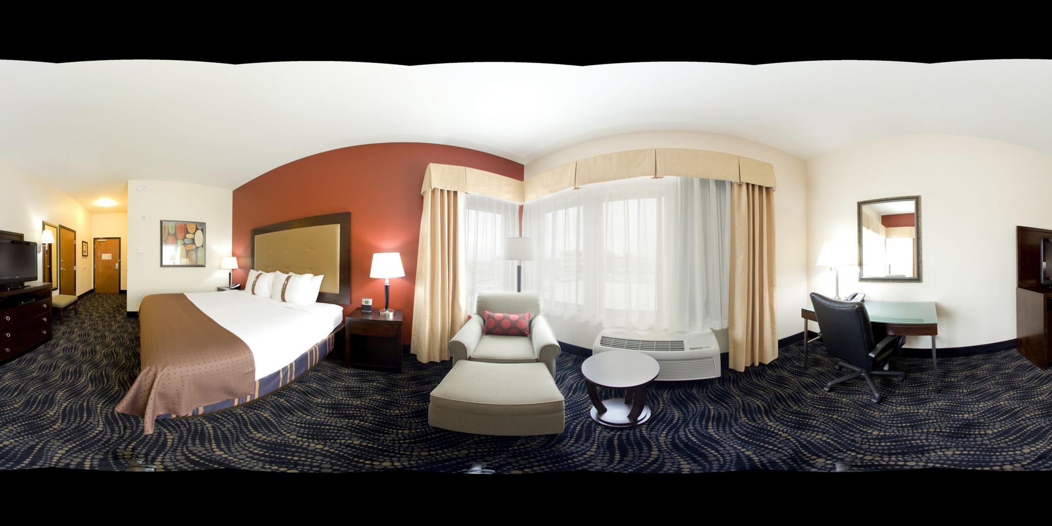 1 KING BED LEISURE NONSMOKING