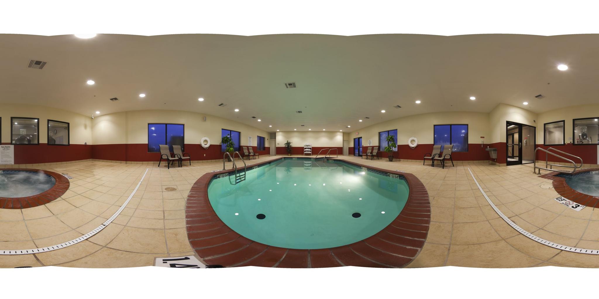 Holiday Inn Express Hotel & Suites Pryor Tourist Class Pryor, OK