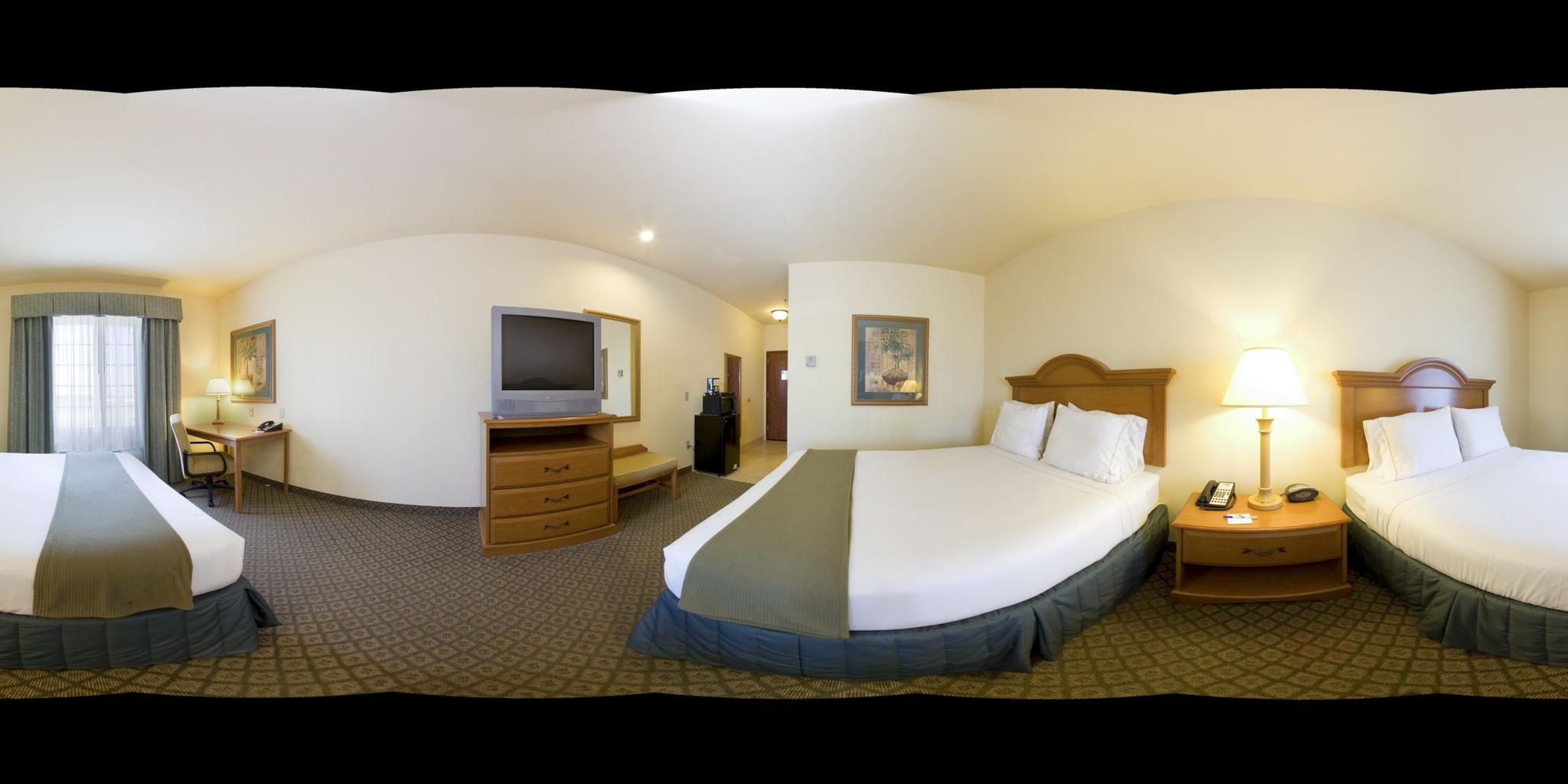 2 QUEEN BEDS NONSMOKING
