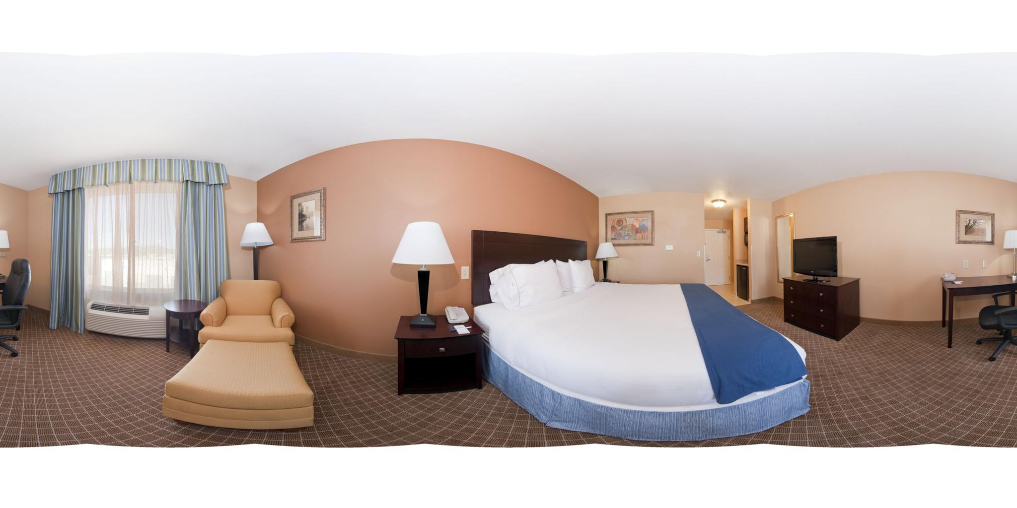 Holiday Inn Express and Suites Tucson