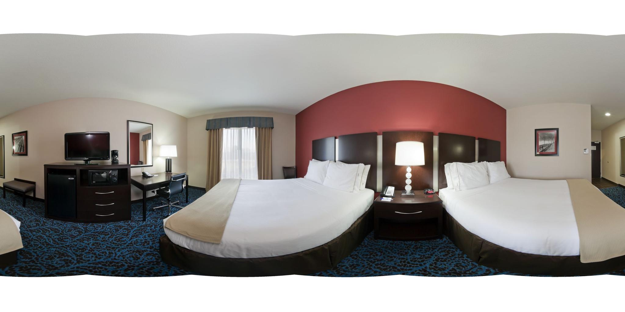 2 QUEEN BEDS NONSMOKING