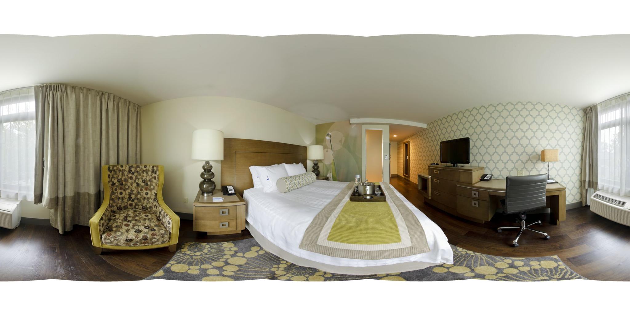 HOTEL INDIGO RIVERHEAD