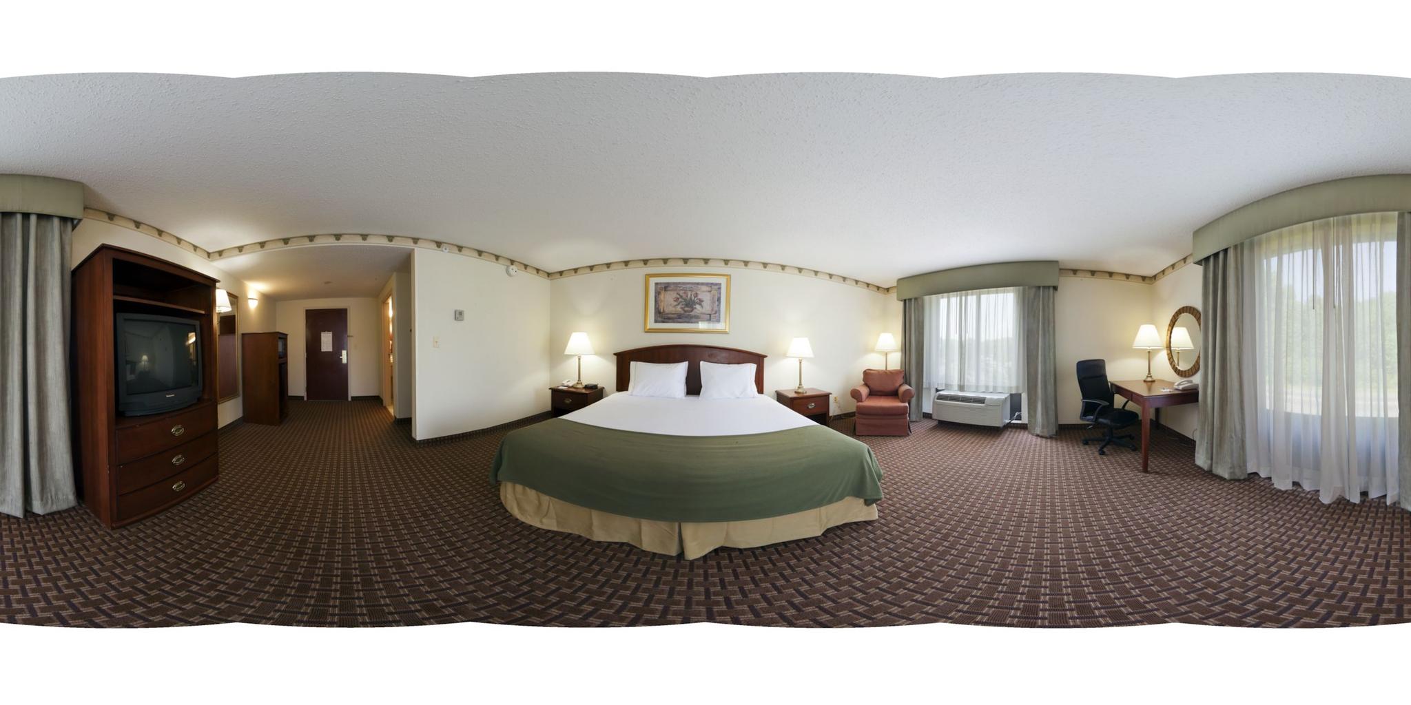 HOLIDAY INN EXPRESS NORTH EAST
