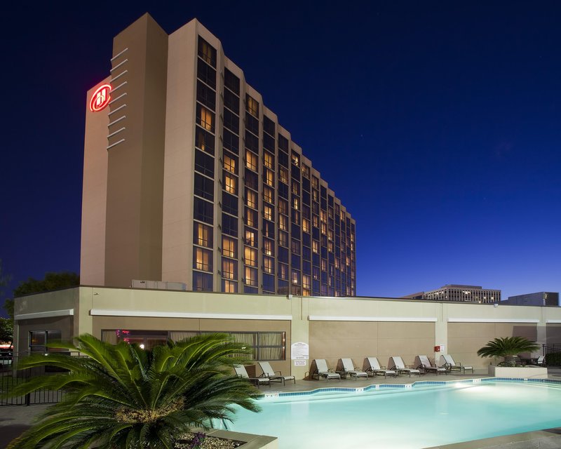 6780 southwest freeway hilton