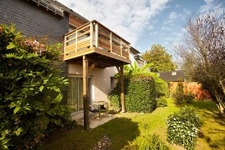 Carnac Lodge & Hotel