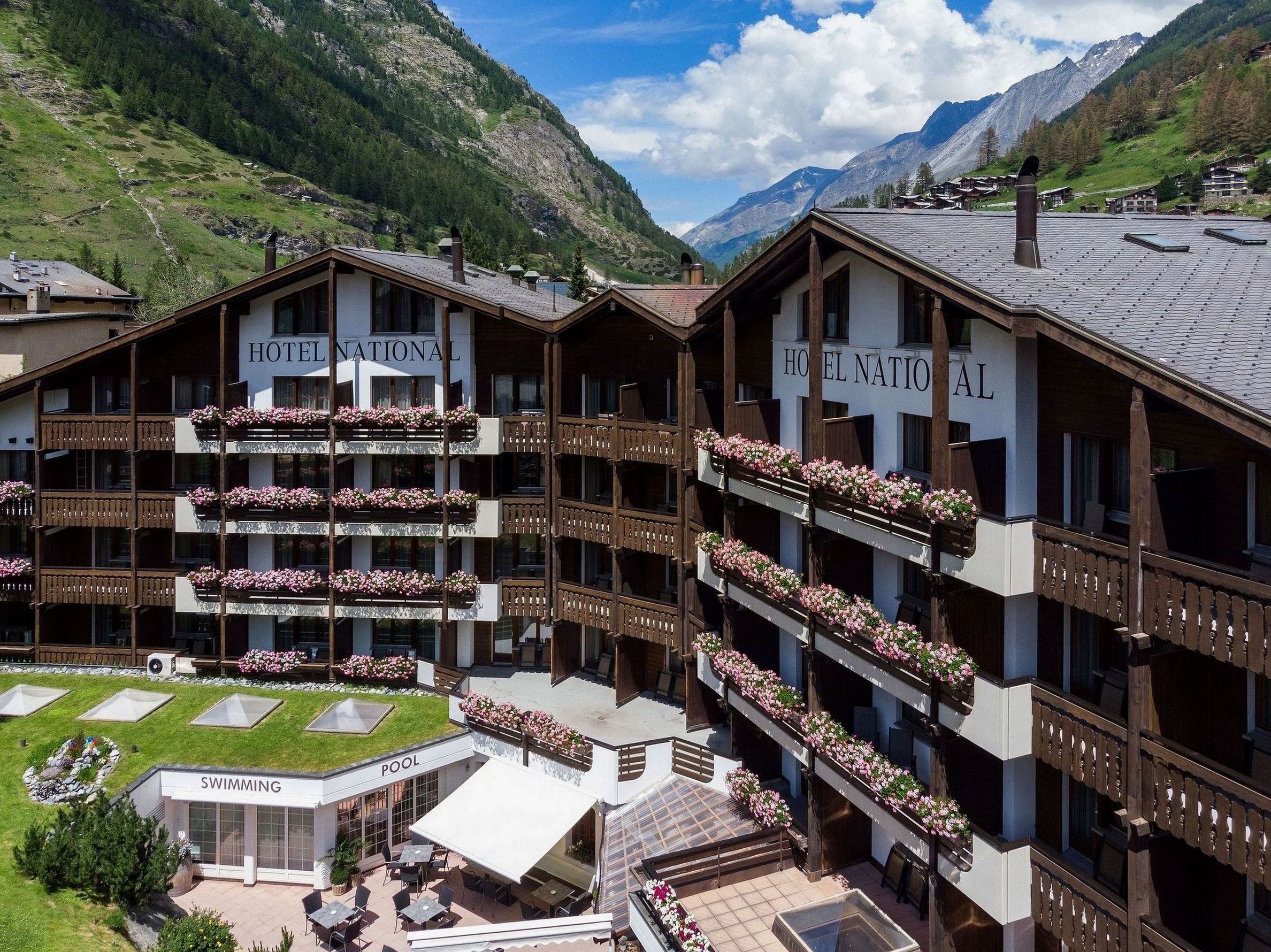 National Hotel