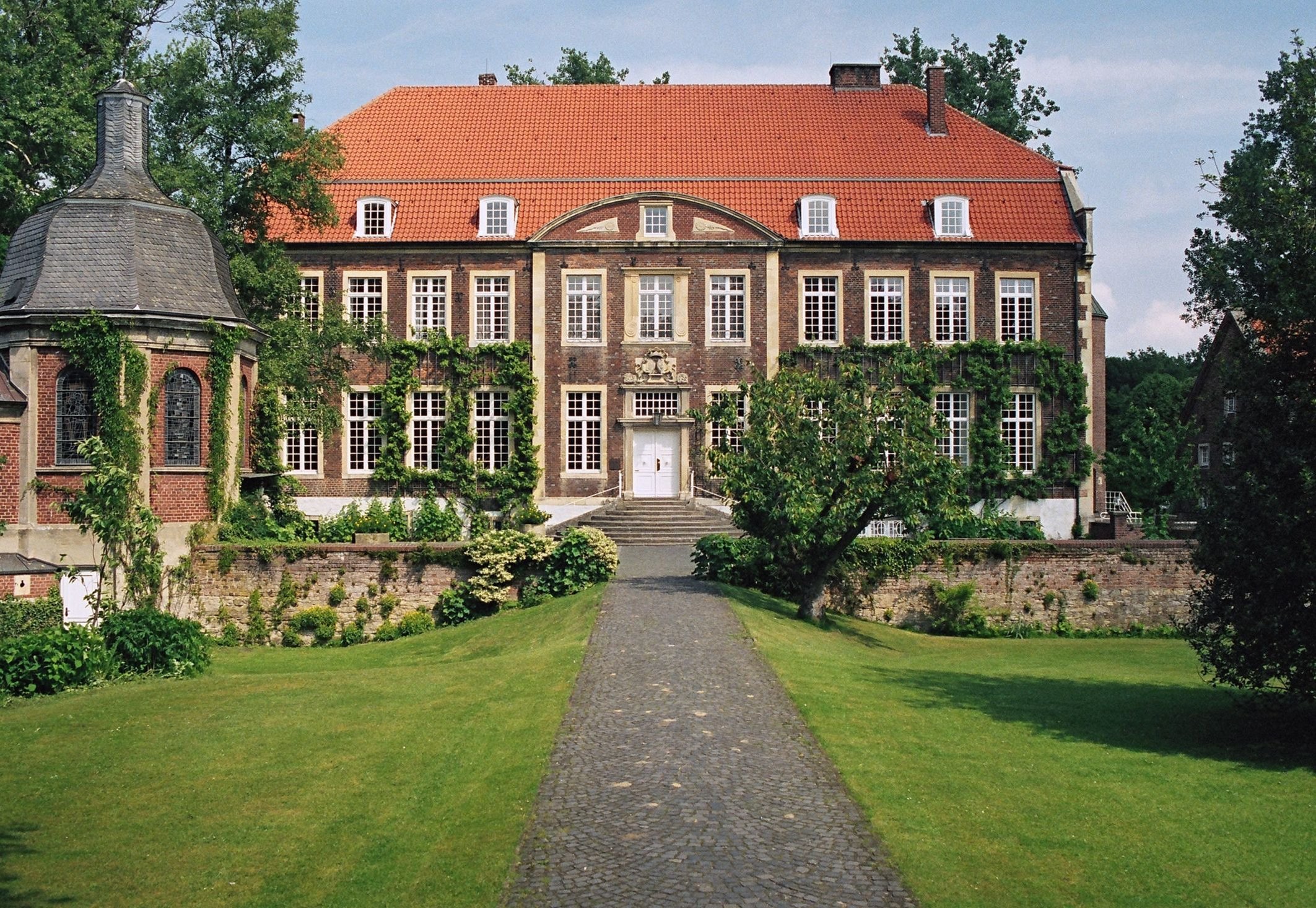 Schloss Wilkinghege Hotel- First Class Muenster, Germany Hotels- GDS ...