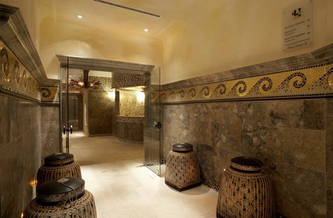 Real Spa Therapy - Lobby