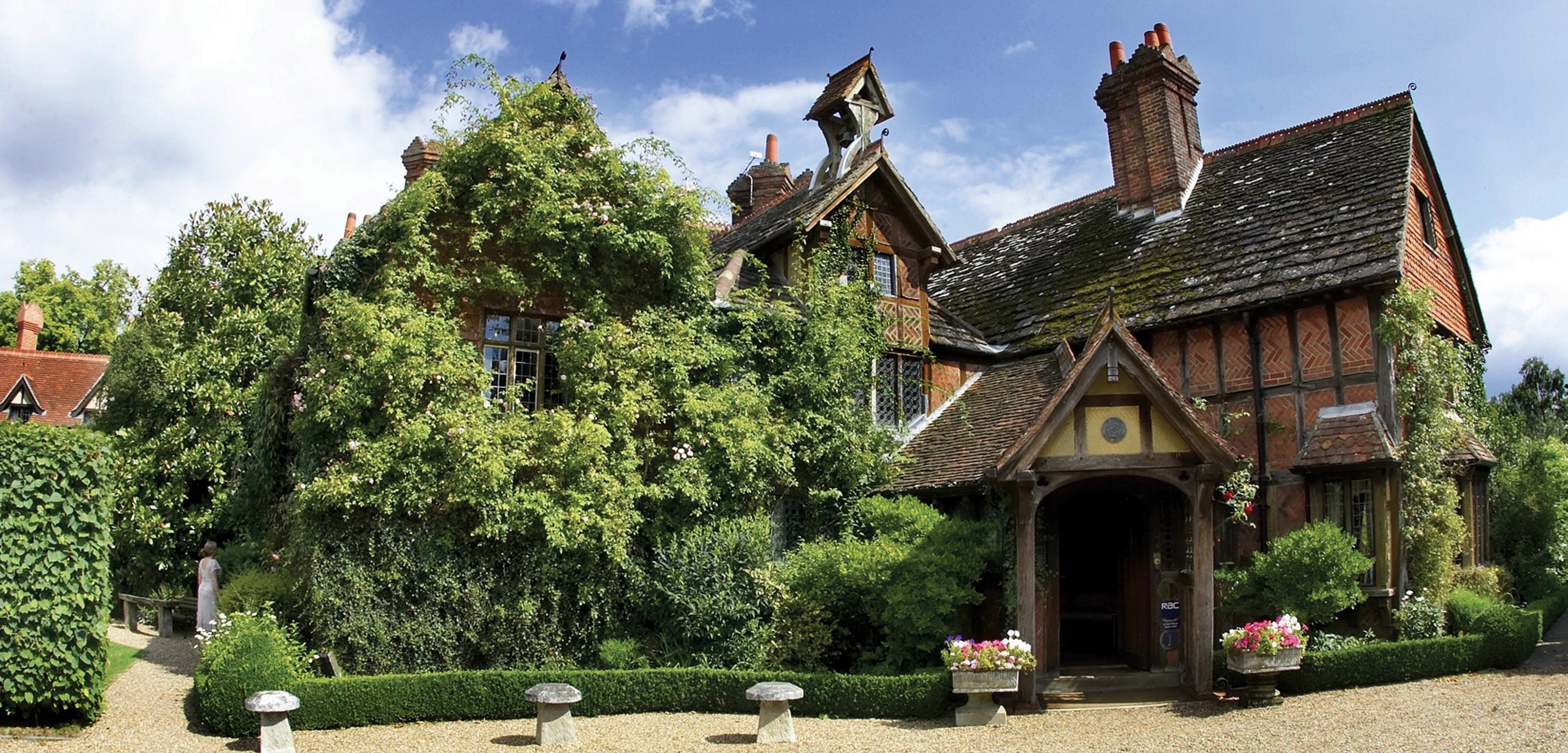 Langshott Manor