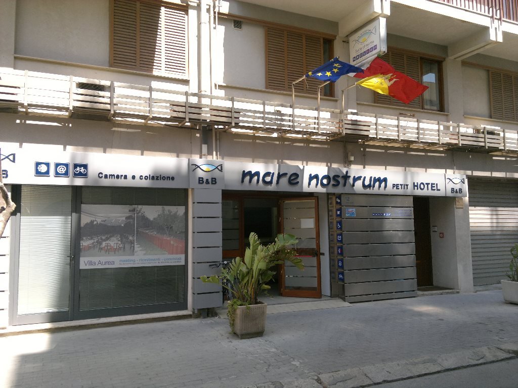 Mare Nostrum Petit Hotel