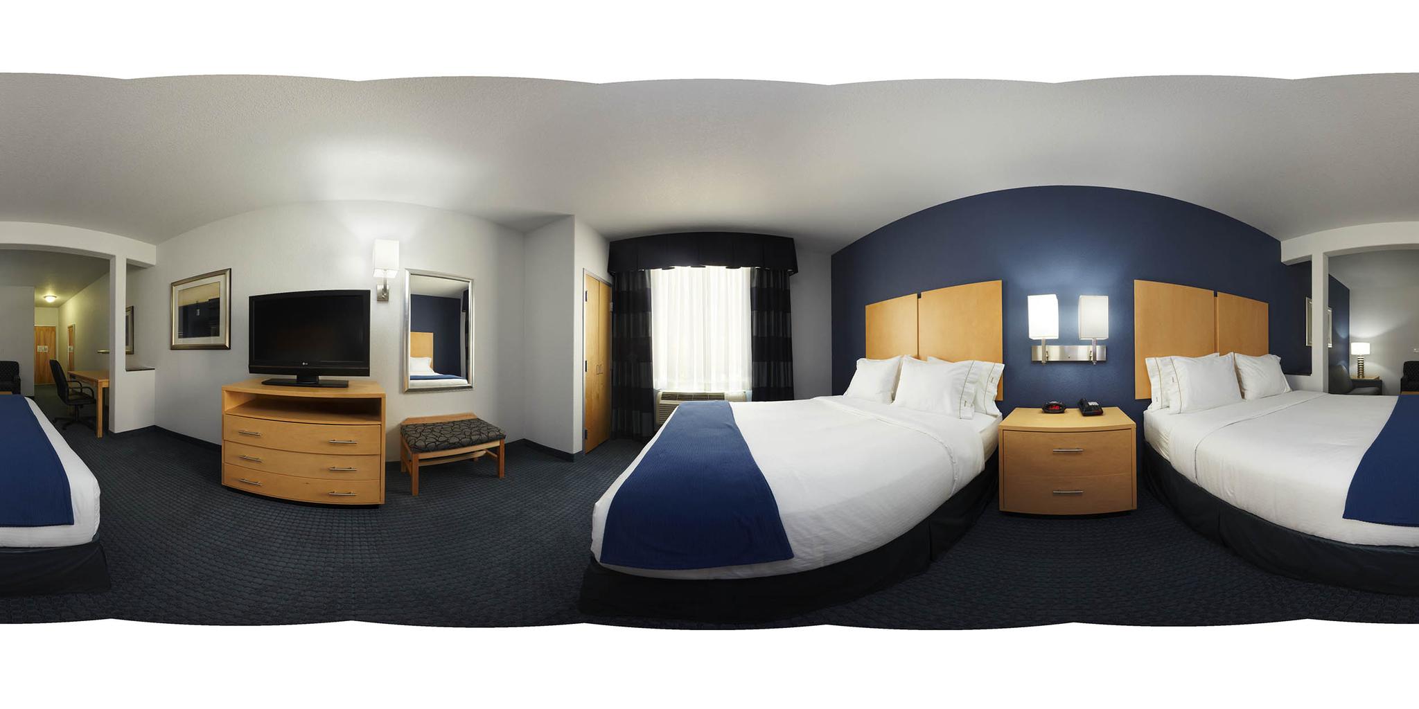 TWO QUEEN BEDS NONSMOKING
