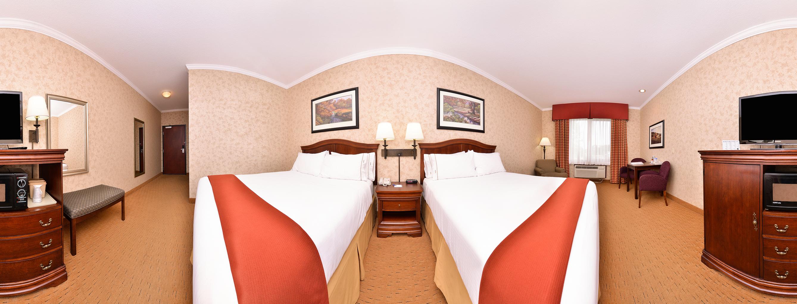 2 QUEEN BEDS NONSMOKING