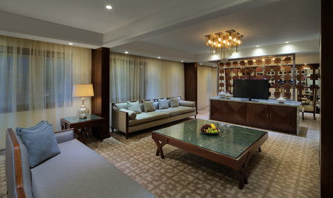 Royal Suite Living Room