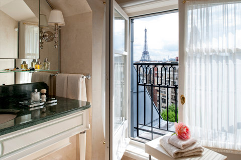 Duplex Suite Bathroom