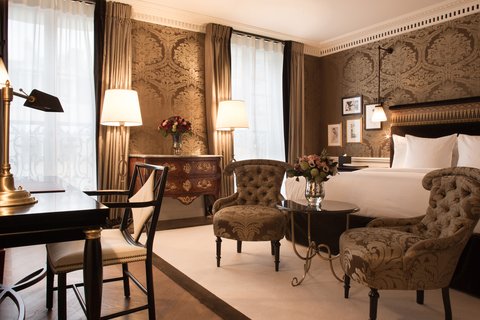 Premier room