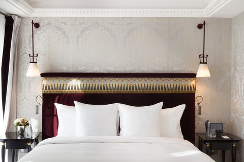 Eiffel Junior Suite
