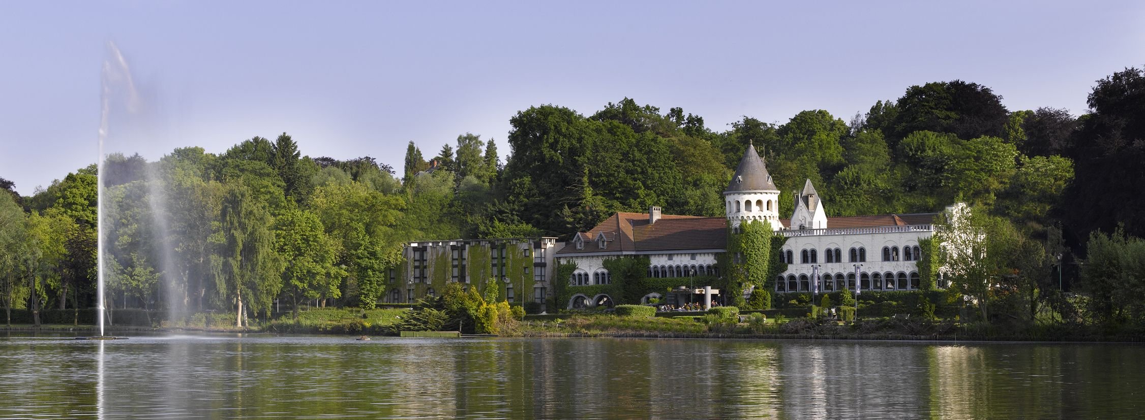 Martin's Chateau du Lac