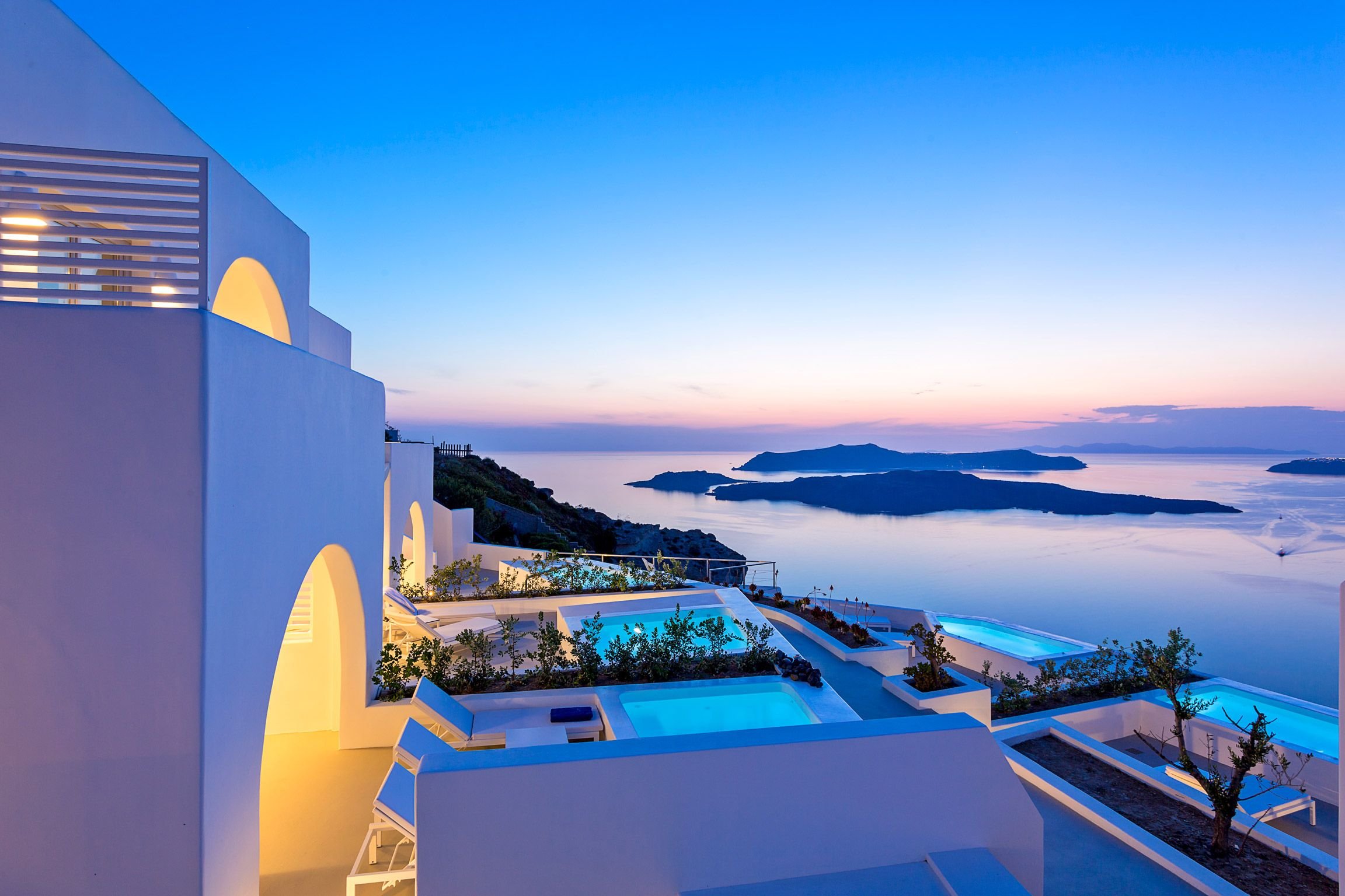 Alti Santorini Suites