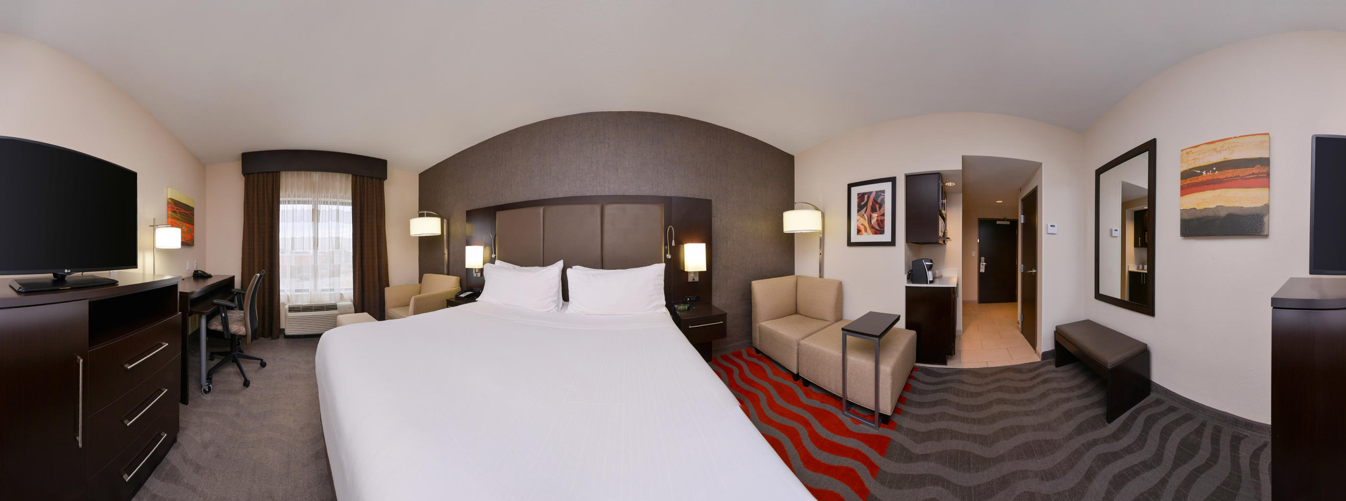 Holiday Inn Express and Suites Monroe