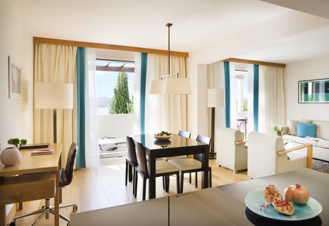 One Bedroom Residence Sea View